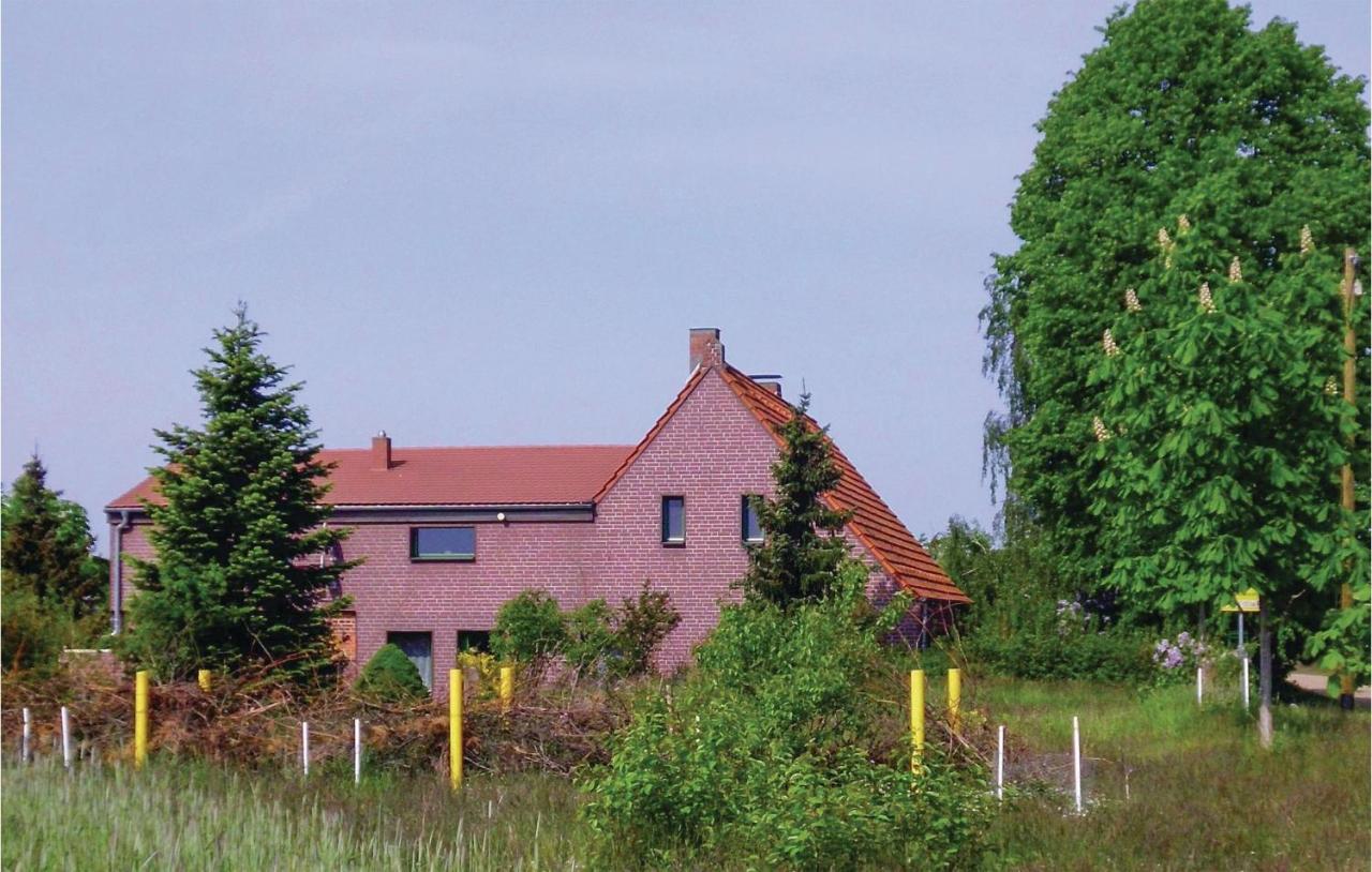 1 Bedroom Amazing Apartment In Settin Exterior foto